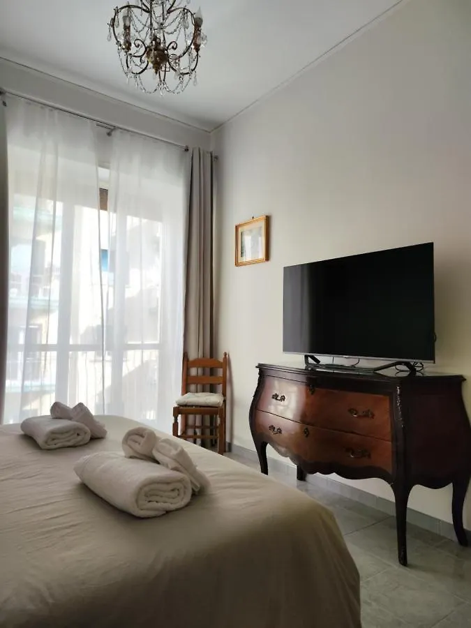Ianos Apartment Neapol